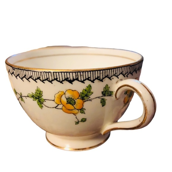 Vintage Aynsley Yellow Floral Teacup - Picture 7 of 11